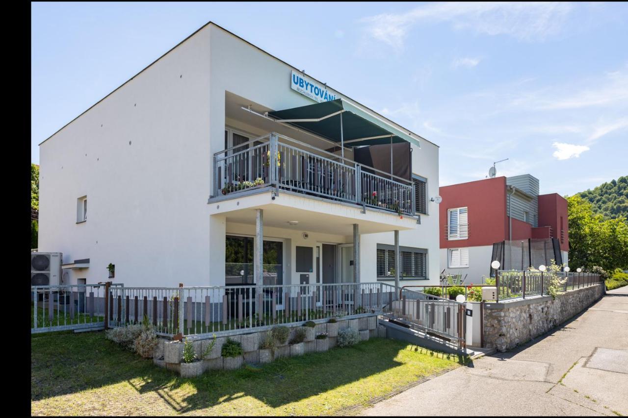Hotel Ubytovani Bezchlebovi à Český Krumlov Extérieur photo